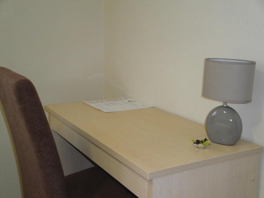 Cit'Hotel Talencia Thouars Rom bilde