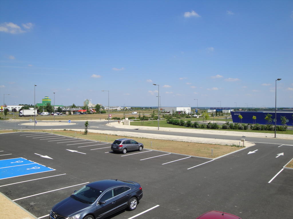Cit'Hotel Talencia Thouars Eksteriør bilde